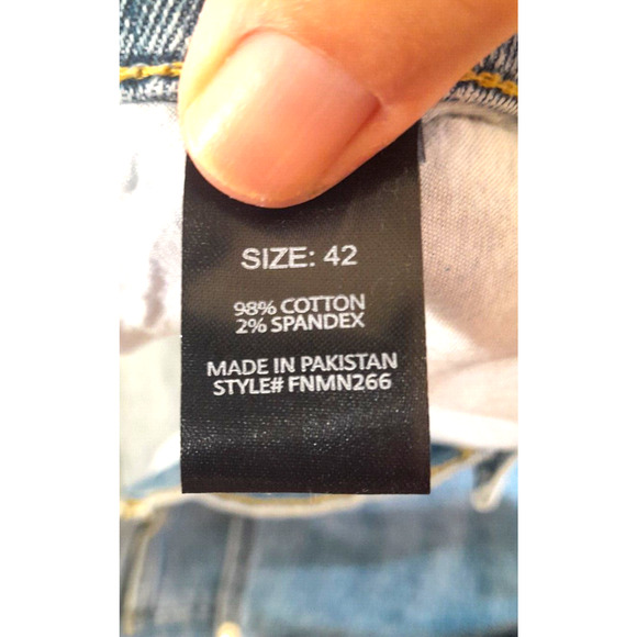 Nova Mens Distressed Ripped Jeans 42 X 32 Rose Embroidered RARE NWT 1085 - Picture 11 of 16